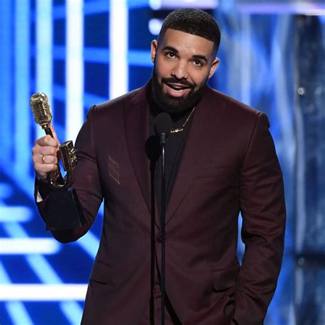 Drake makes SHOCKING confession about his。